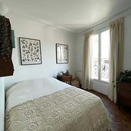Apartment Nice View Montmartre - 4 Pax Paris